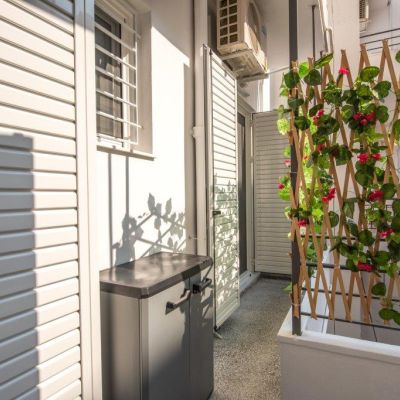Rear Balcony